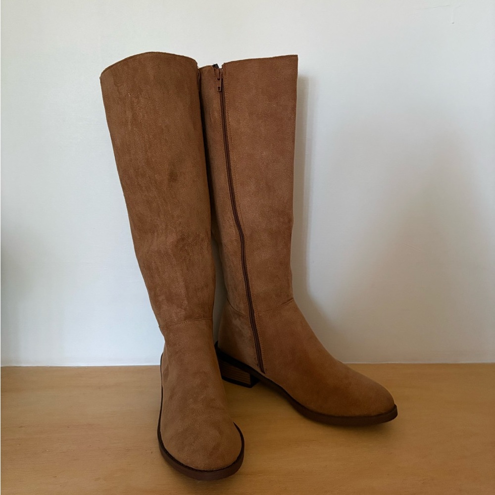 NWT Tan Women's Boots
